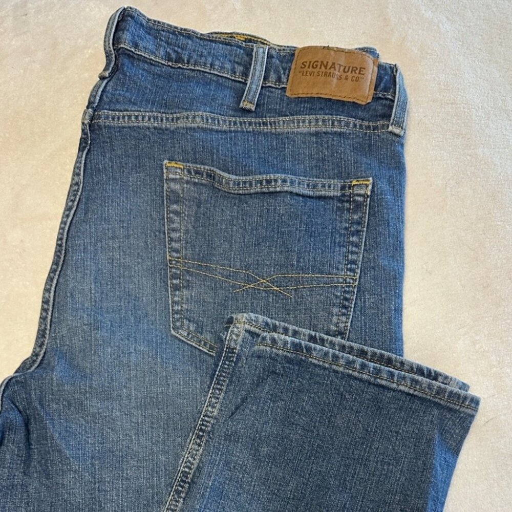 Signature Levi Strauss Jeans  40 x 32  Relaxed Denim Mens Pant Blue Casual #3